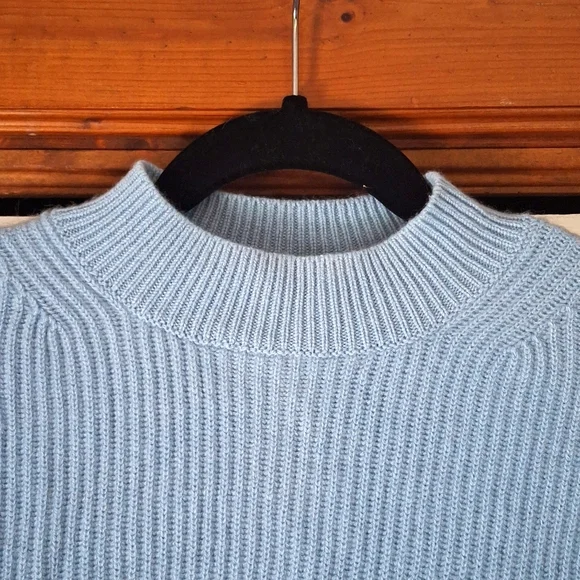NEW H&M Cashmere Mock Neck Ribbed Sweater Light Blue Size S! VERY RARE!!! - Picture 4 of 9